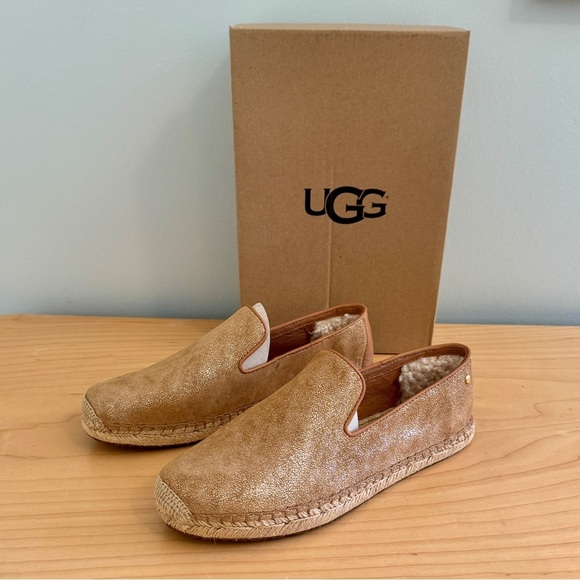 UGG Sandrinne II Women’s Metallic Gold - Slip-On Loafer Espadrille Size: 9 NWT - Picture 3 of 9